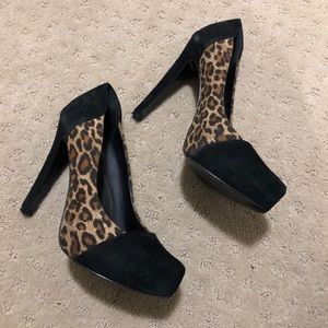 BCBGeneration Black & Leopard Suede (Size: 7)